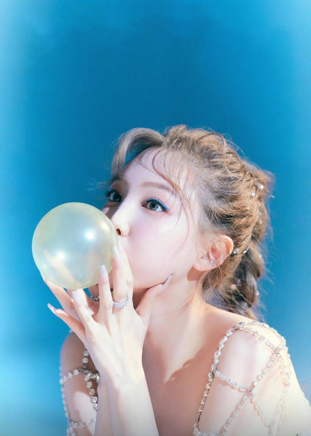 twice娜琏solo预告照被指像jennie?都是欧美风惹的祸