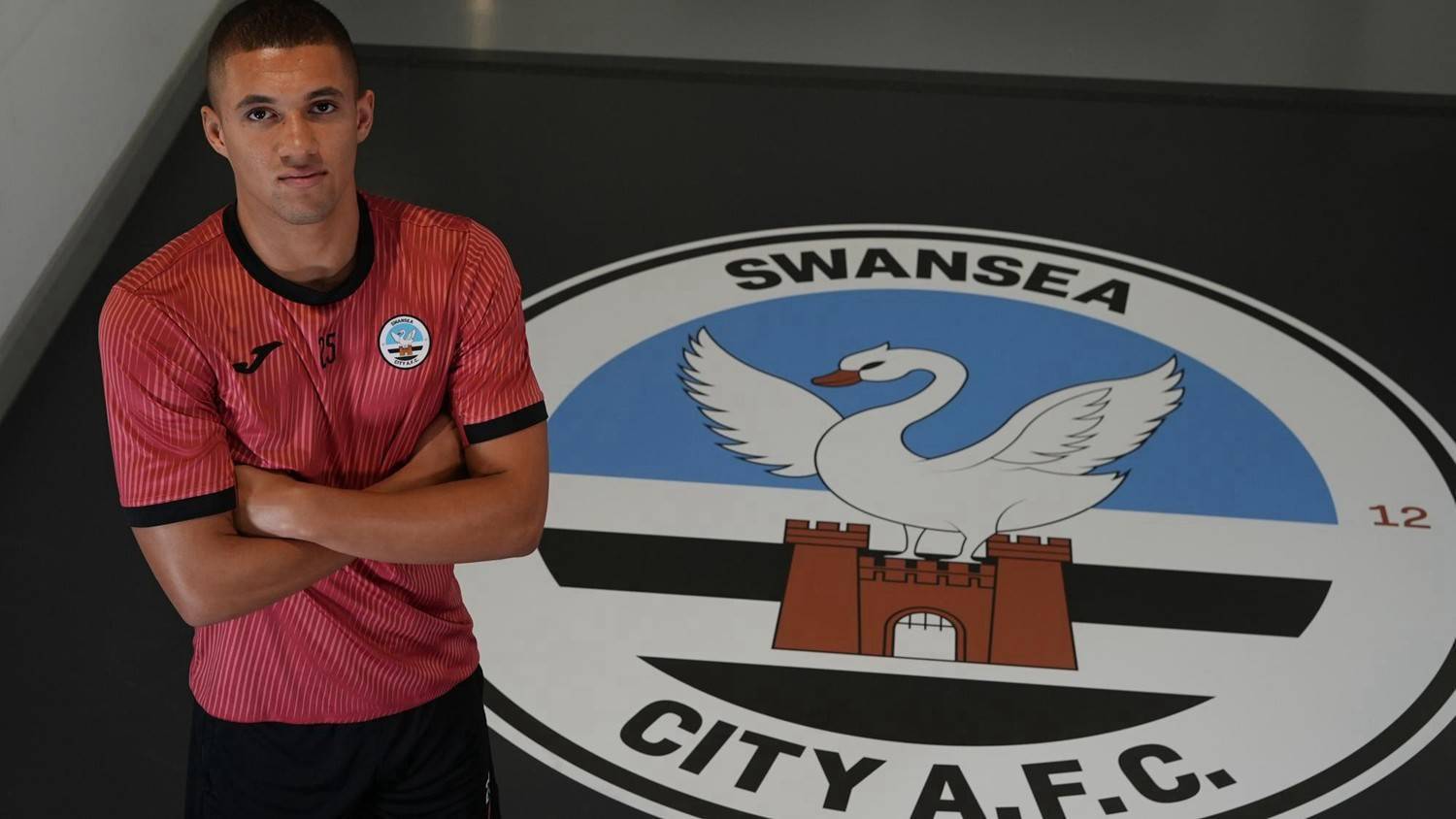 斯旺西城揭晓全新俱乐部队徽