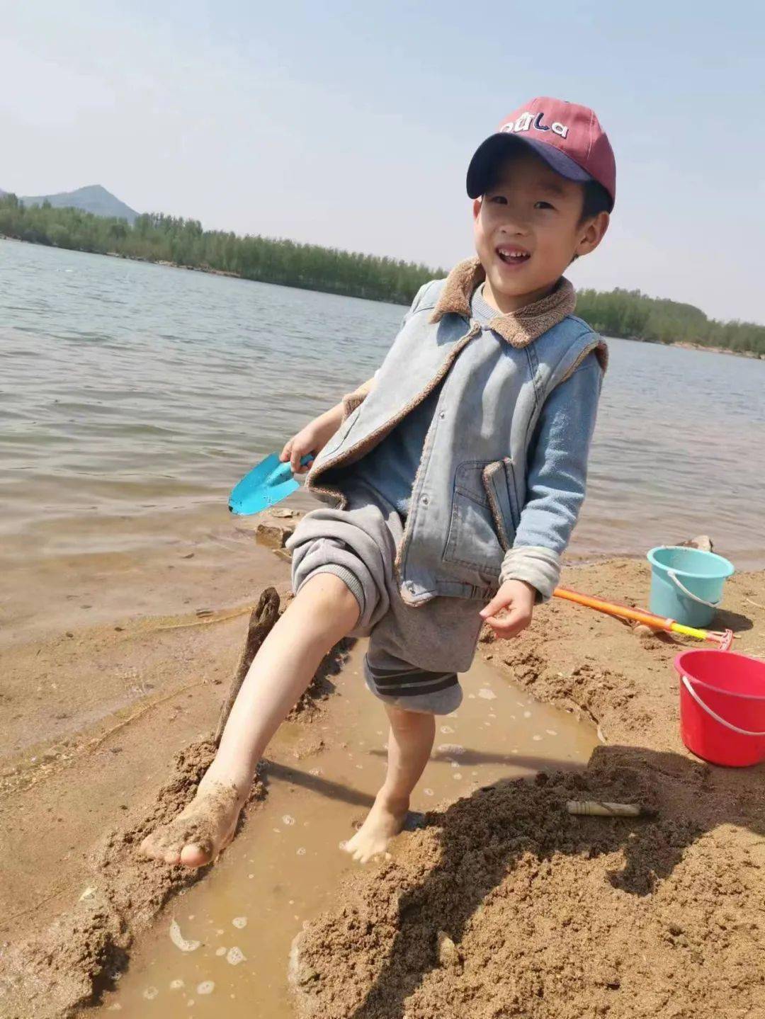 明星小主播讲故事丨杨子沐好饿好饿的小蛇