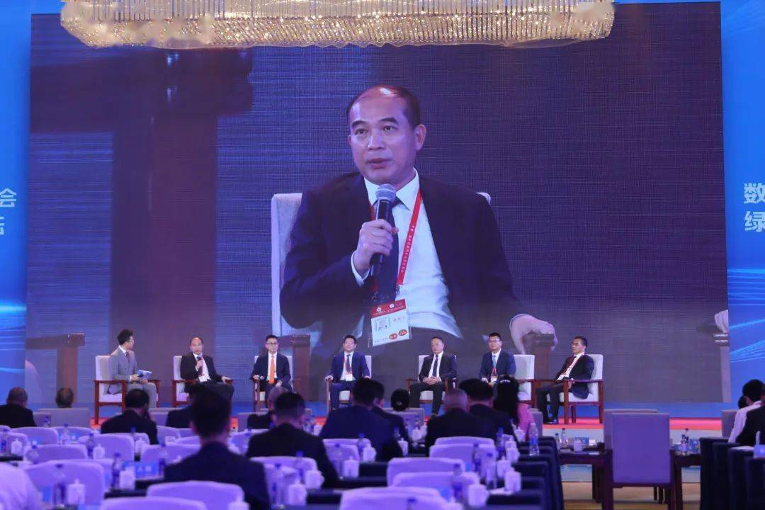 第七届世界闽商大会闽商发展高峰论坛在福州举办聚焦数