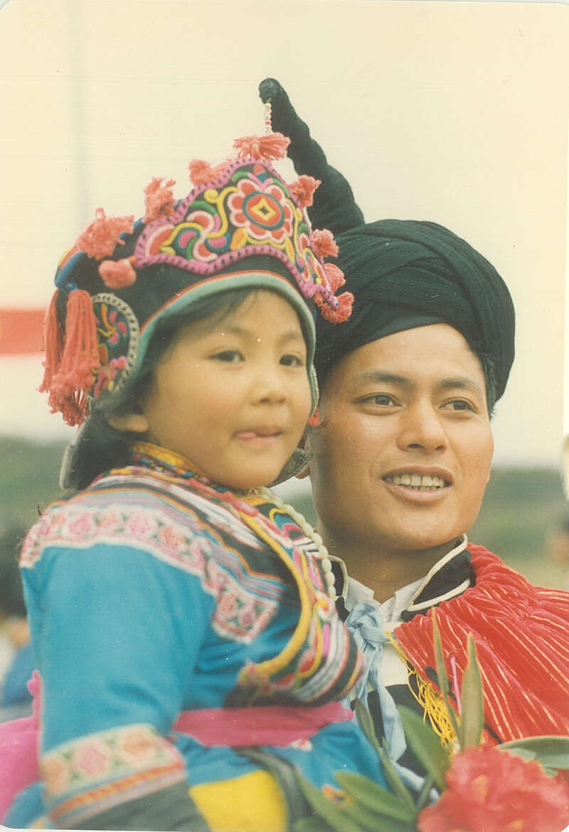 父亲节,阿鲁阿卓演绎悠悠《女儿心》_创作_贺东久_牵牛花