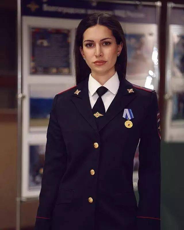 俄罗斯女兵照颜值太高每一个都让人心动