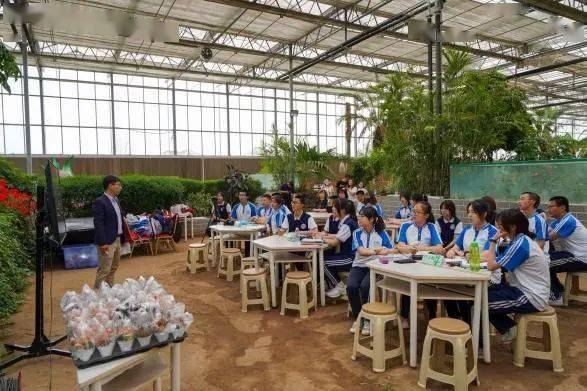 斑斓国际 | 呼市一中国际部多元课堂全面发展