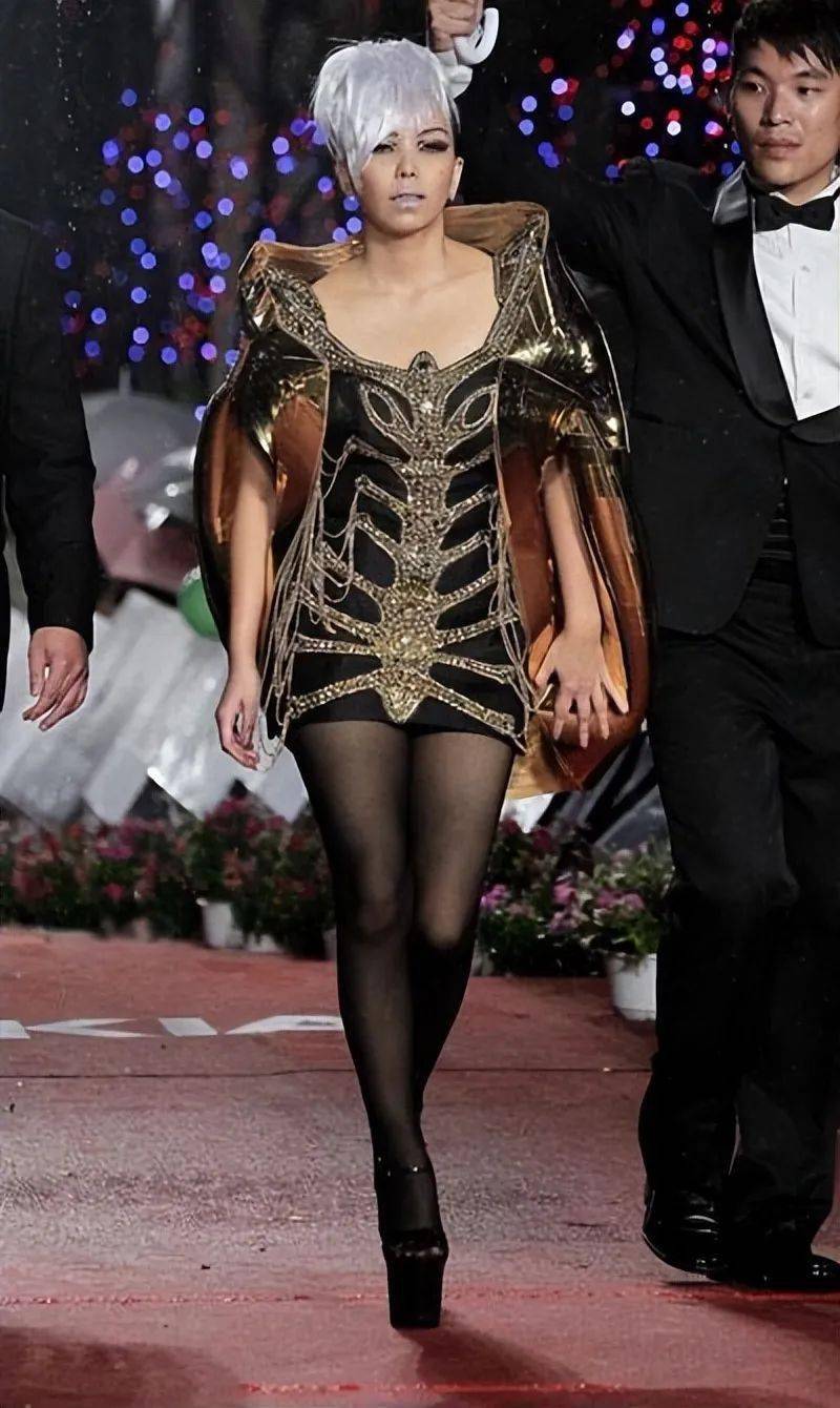 张惠妹:"胖有什么呢?自信就是最美的"_张雨生_阿妹_父亲