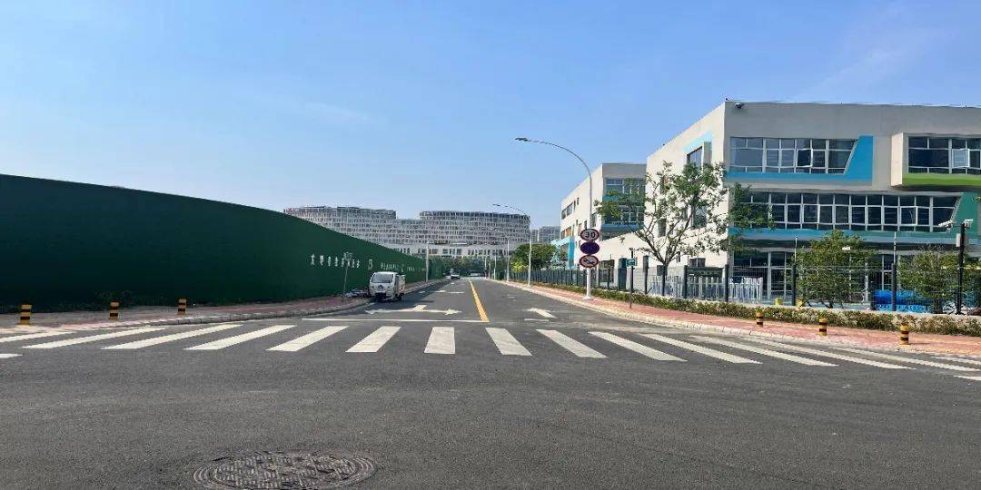 园区两条新路建成通车!_建设_道路_大道