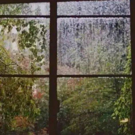 盛夏时光，倚窗听雨_光阴_雨天_思绪