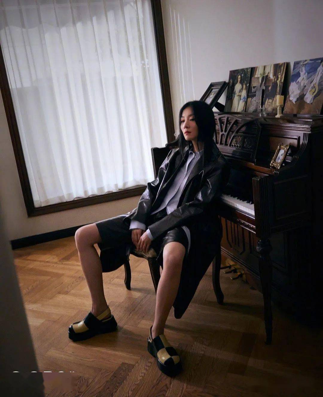 女星齐溪oops新花样文艺氛围封面大片