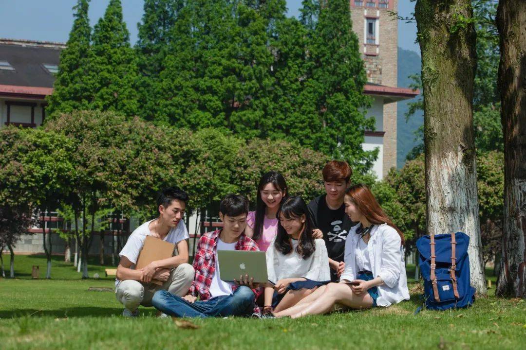 中山大学四川校友会_中山四大学校_四川中山学院