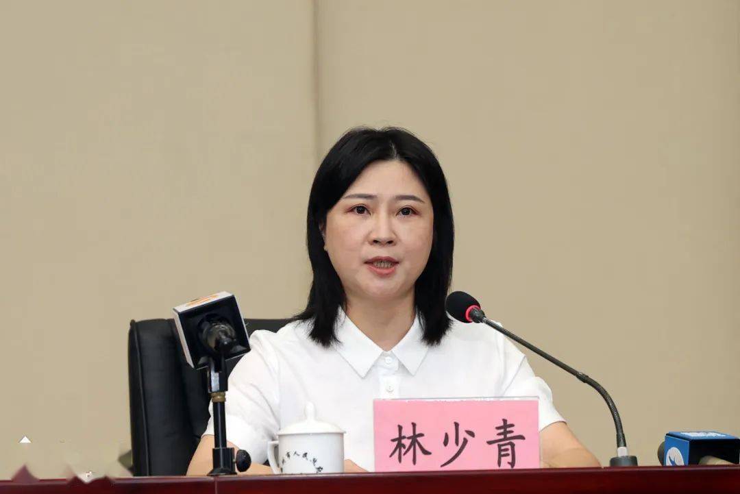 泉州市召开"涌泉"行动新闻发布会_人才_创业_就业