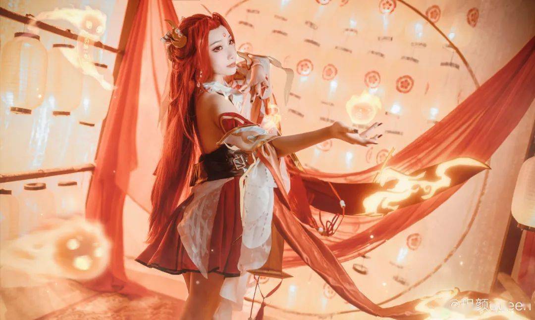 二次元cos貂蝉唤灵魅影