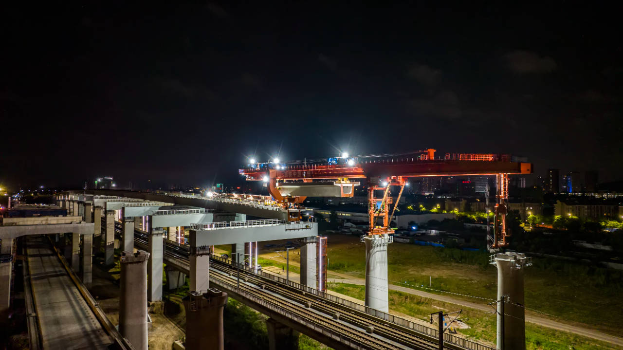 据南沿江城际铁路有限公司副总经理车志强介绍,当前南