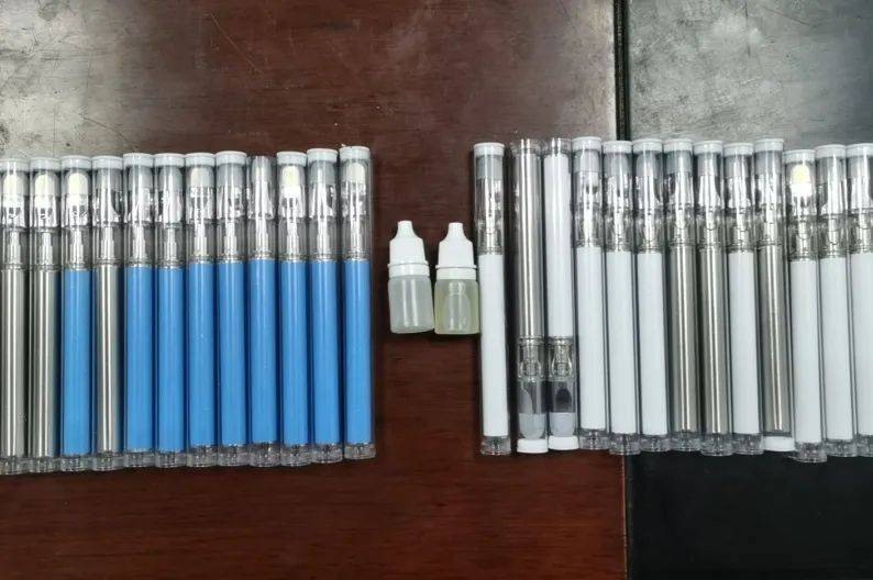 “上头电子烟”是毒,不是烟!江苏严厉打击合成大麻素等新型毒品犯罪_吴某某_无锡_滨湖