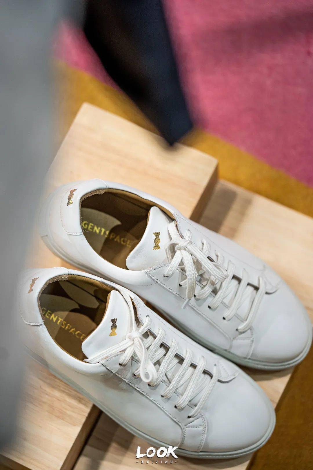 性别的人群时刻保持着好奇心,认同自我十分重要就像店内随处的糖宝