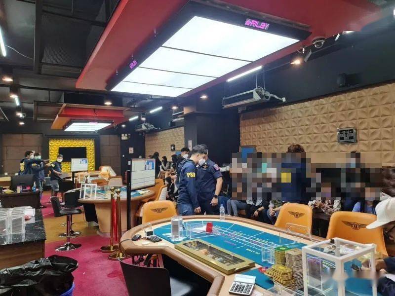 泰国地下赌场共52名嫌疑人被捕,其中包括22名中国人,缴获现金超430万
