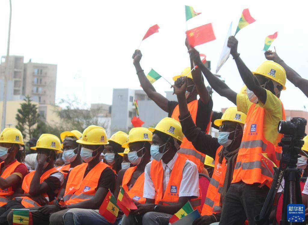 中国援助塞内加尔4座体育场维修项目正式启动