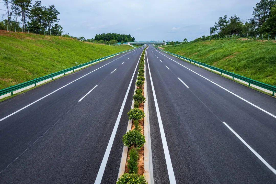 安徽交控集团合枞高速吕亭南枢纽至枞阳北段通车