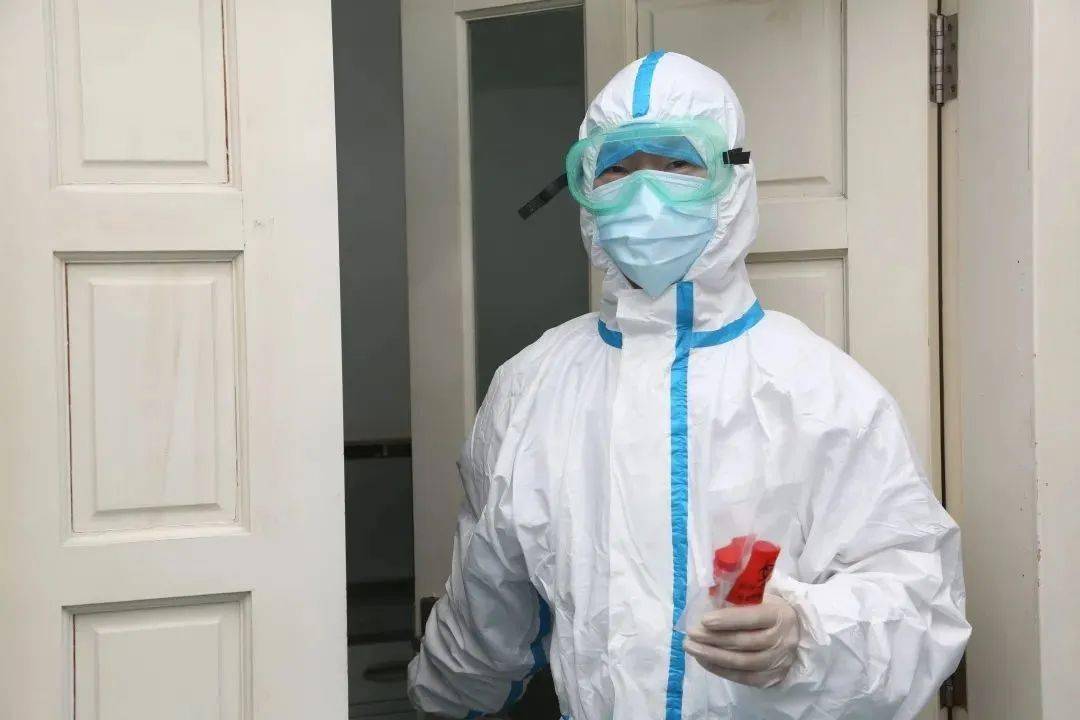 党代表风采杨力生守医者初心担党员使命