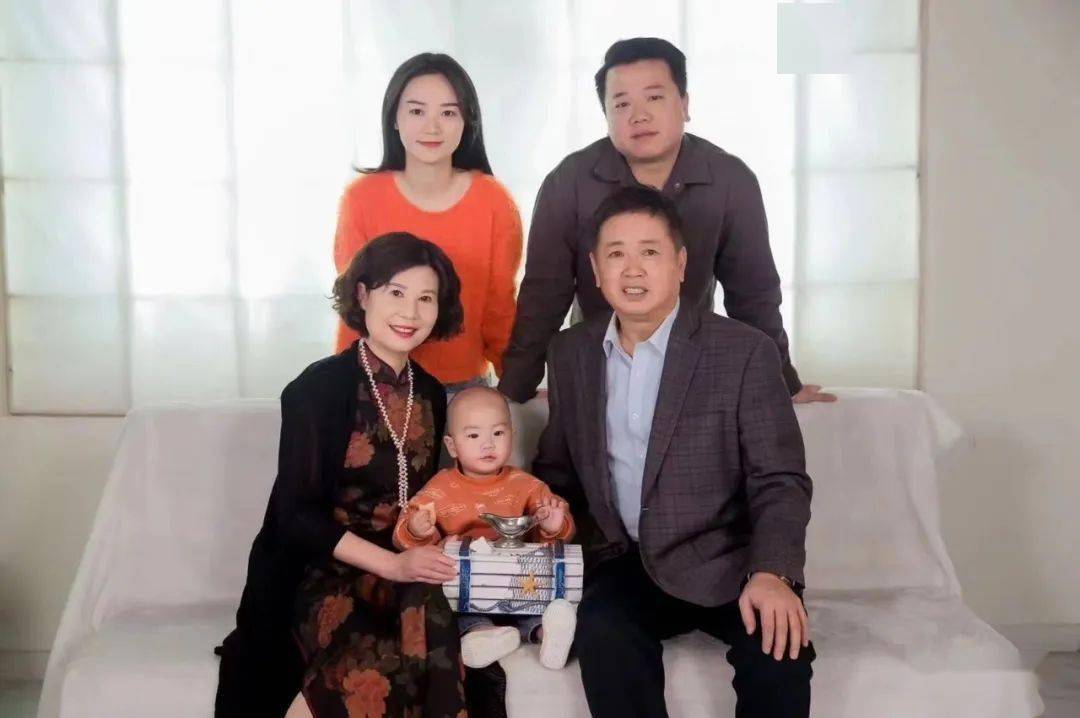 【诗意旬邑】 心怀大爱 诗意人生 ——记医生诗人胡玉萍