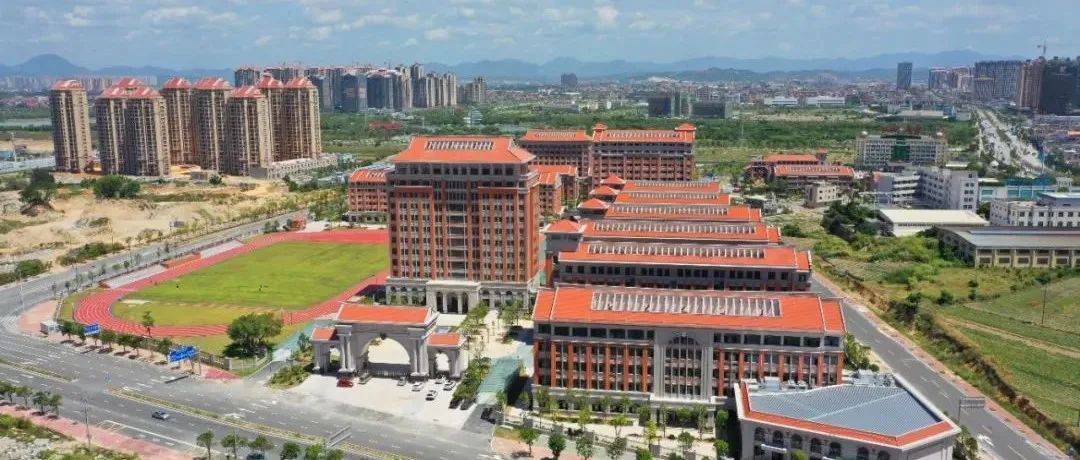 台商区管委会主要领导调研泉州五中台商区分校首届高中办学筹备情况_教学_梁炳辉_教研