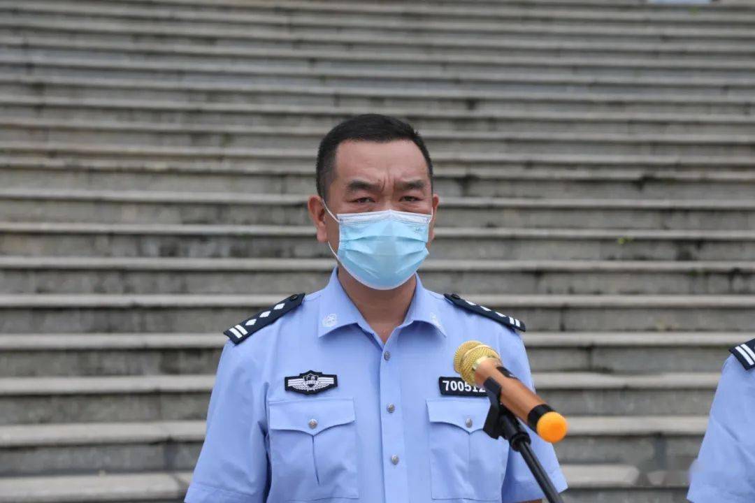 公安局党委书记,局长玉文波出席欢迎仪式并讲话7月1日,靖西市公安局