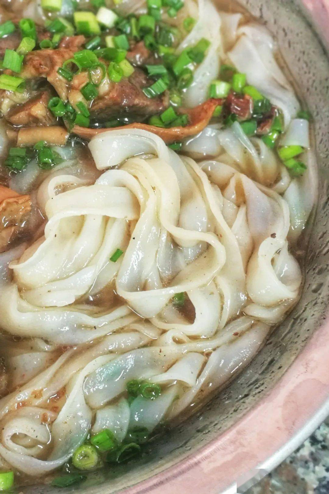 致明早的你:在广西,不吃早餐是对美食的辜负_陆宇_米粉_摄影