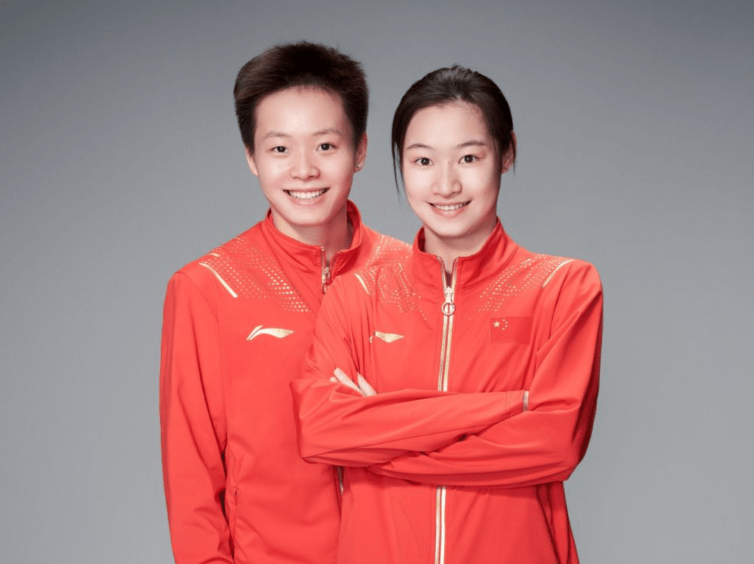 祝贺我市体校输送的优秀跳水运动员陈艺文女双3米板再夺一金