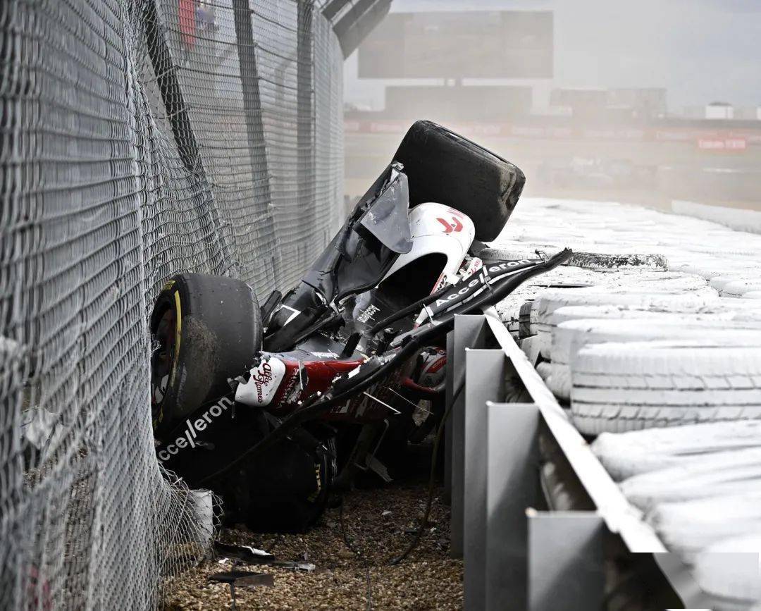 中国车手周冠宇遭遇严重事故f1赛车的人字拖又立功了67阿德冷板凳