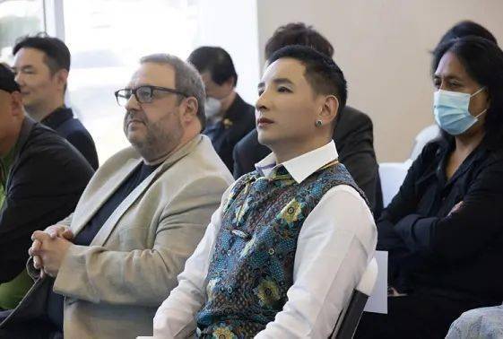 8月13日尕让邓真·爱世界演唱会与你相约温哥华_文化_演出_民族