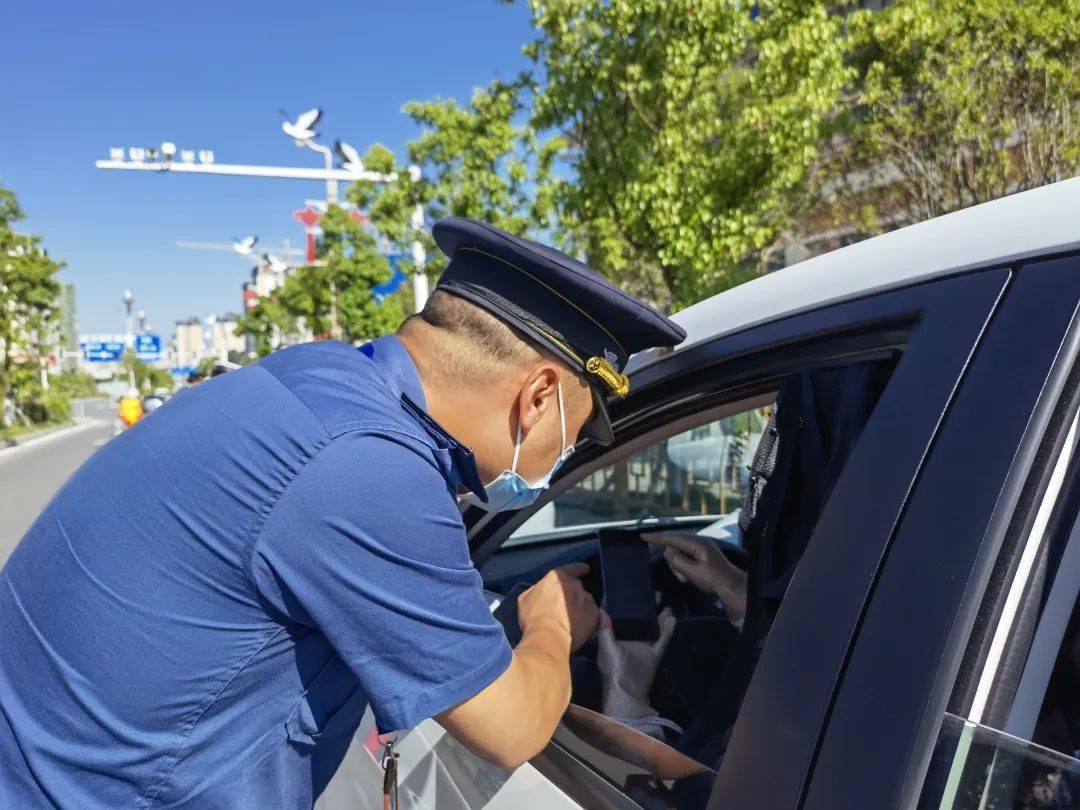 已有人被查!_進行_出租車_車輛