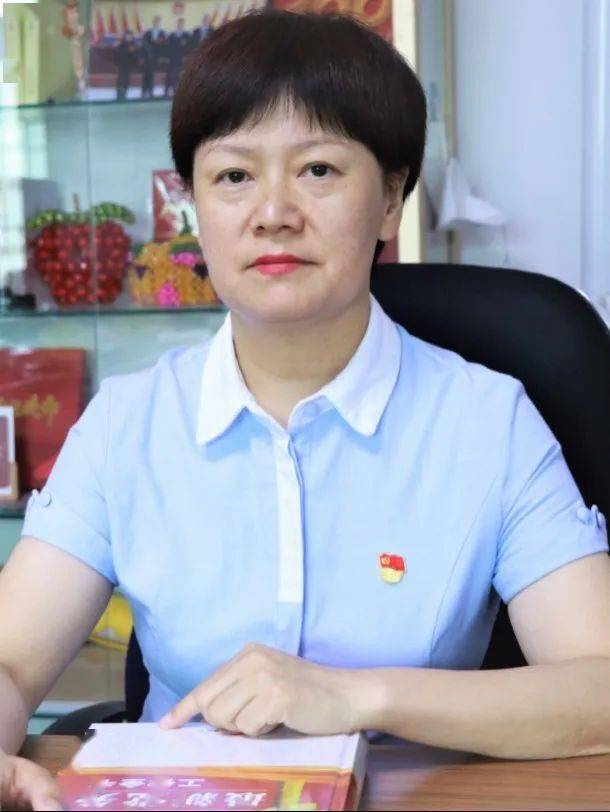 区各级妇联干部学习北京市第十三次党代会精神(四)_工作_仁和镇_发展