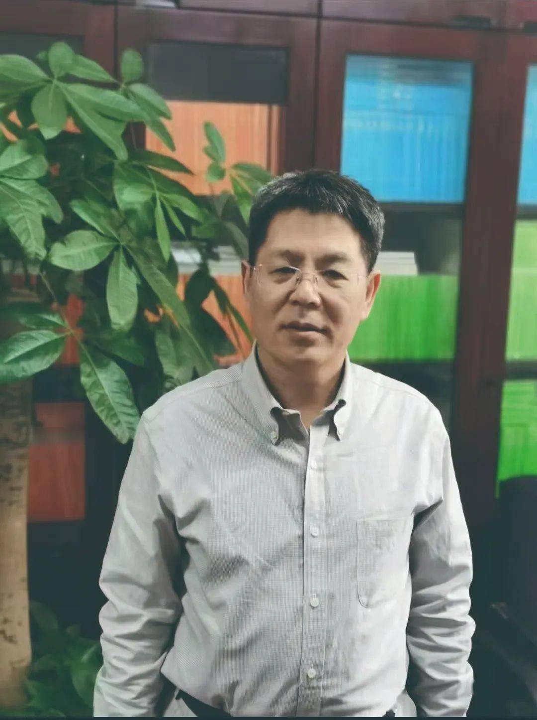 高端访谈|实现共同富裕的目标面临哪些挑战?_发展_多方面_问题