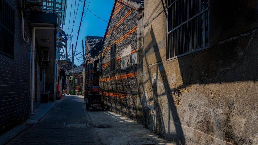 形似犁头,扬州这条百米长的特别老街巷你走过嘛?_渡江路_老城区_街道