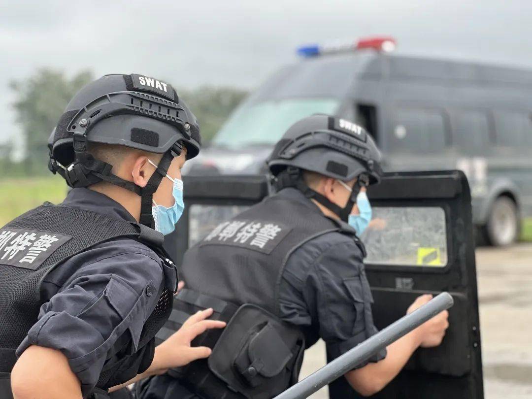 馆陶公安红蓝对抗磨利剑实战演练练精兵