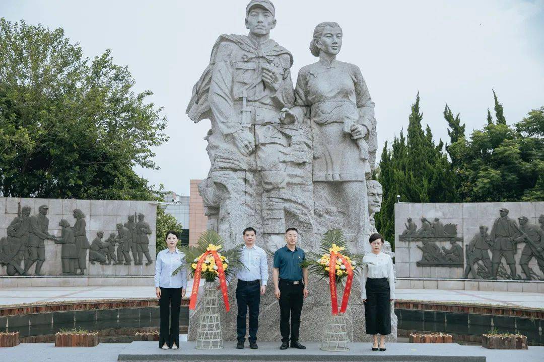 沙家浜革命歷史紀念館宜賓市趙一曼紀念館聯合駐宜部隊陸航旅開展紀念