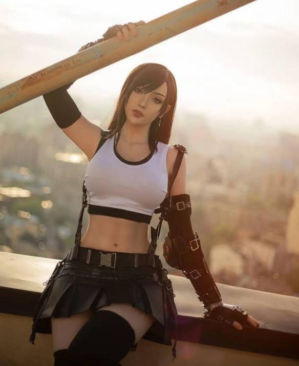 清冷雪景难减火辣_瑞秋·齐格勒_雪天_网友