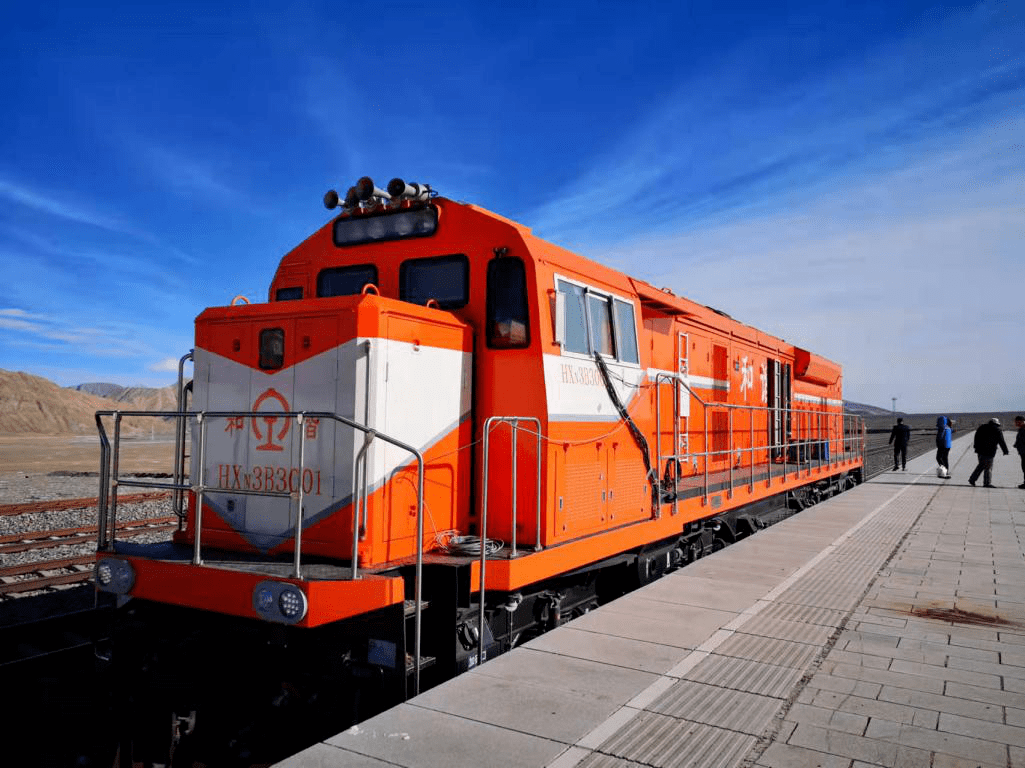 世界屋脊迎来大功率交流传动调车机车