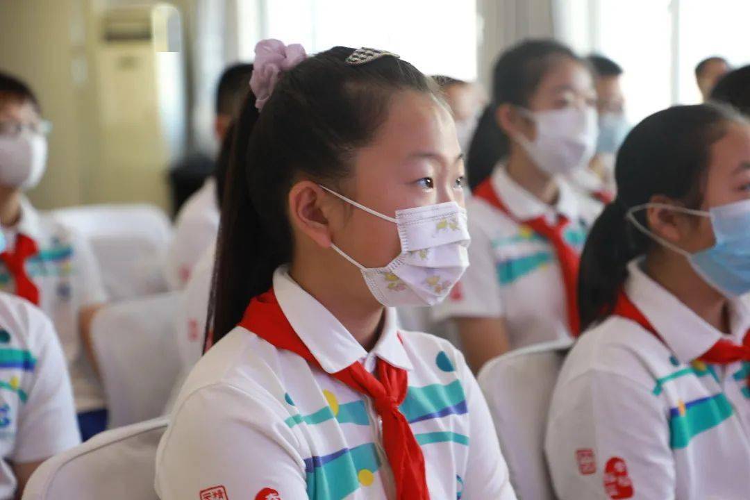 丰台五小银地校区于7月14日上午举行了"五自海燕,幸