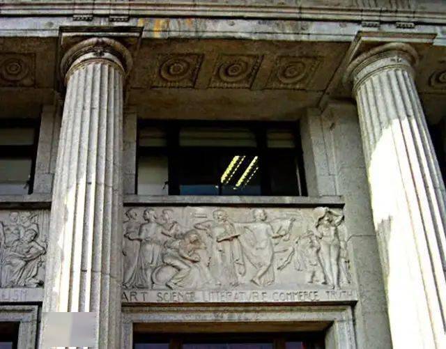 凝固历史的外滩老建筑_海关大楼_中山东一路_风格