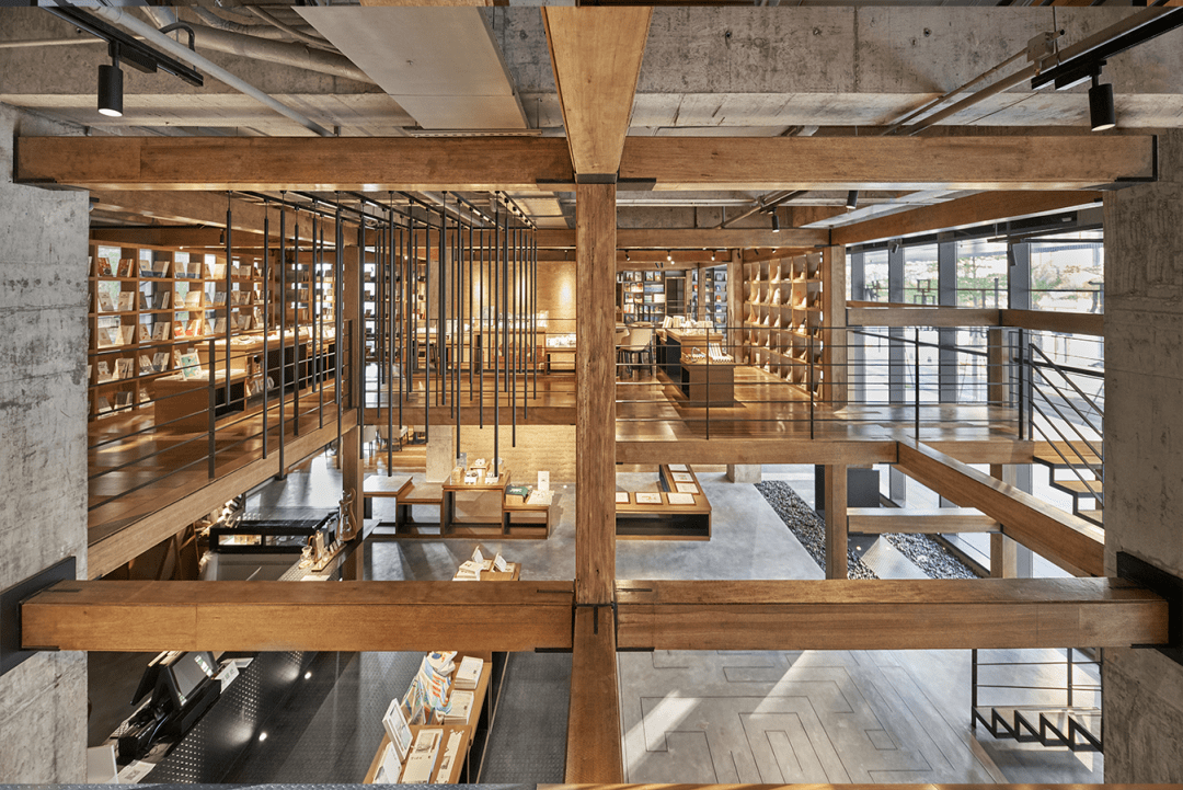 �����ǣ�΢�����У��������ġ����潨��ѧ��