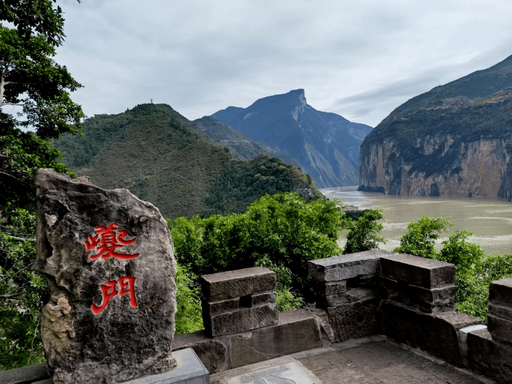 历史名园白帝城流淌千年的烽烟与诗情