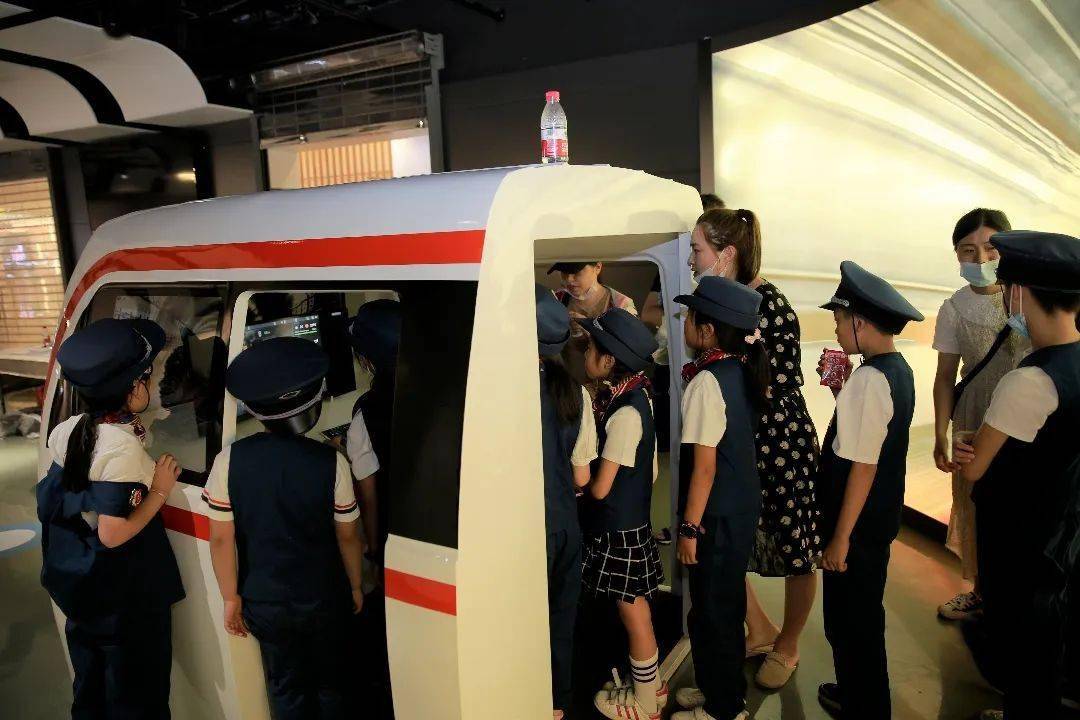 "小小地铁人"暑期爆款活动第二期报名来啦_模拟_小朋友们_绘画