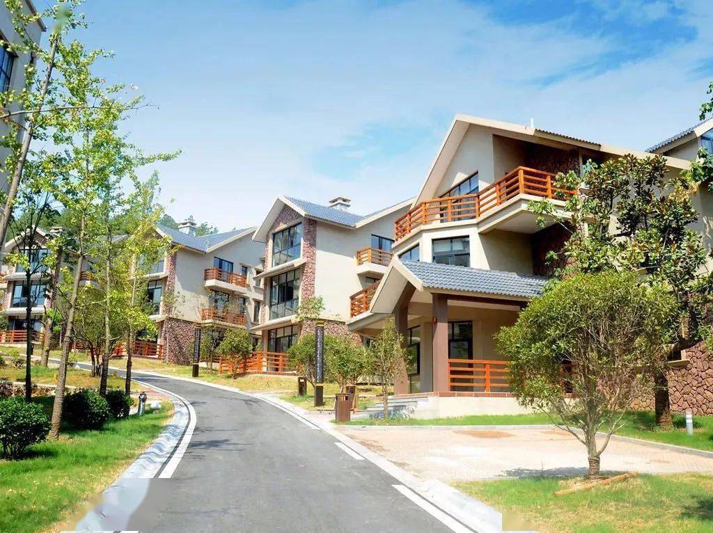 【地址】当涂县姑孰镇晋山路8号【房价】398-428元(以实际到店价格为