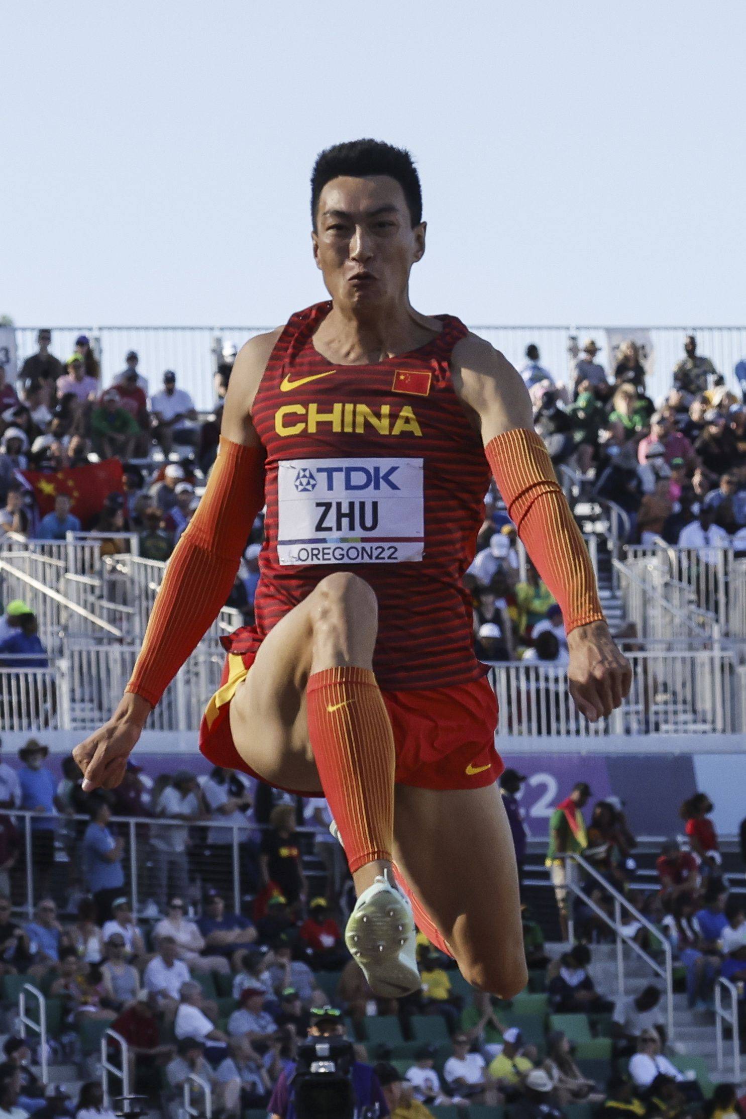 选拔赛，男子跳远，王嘉男8米18夺冠。|王嘉男|选拔赛|夺冠_新浪新闻