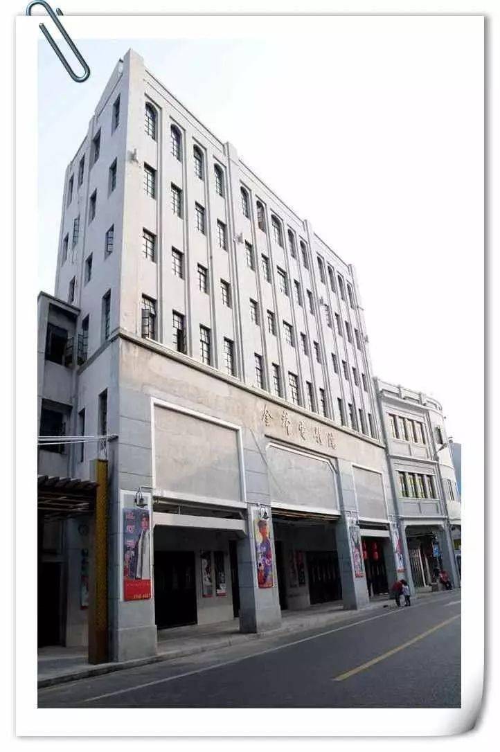 上下九至第十甫作为"广州保存最完整,规模最大的骑楼建筑传统商业街"