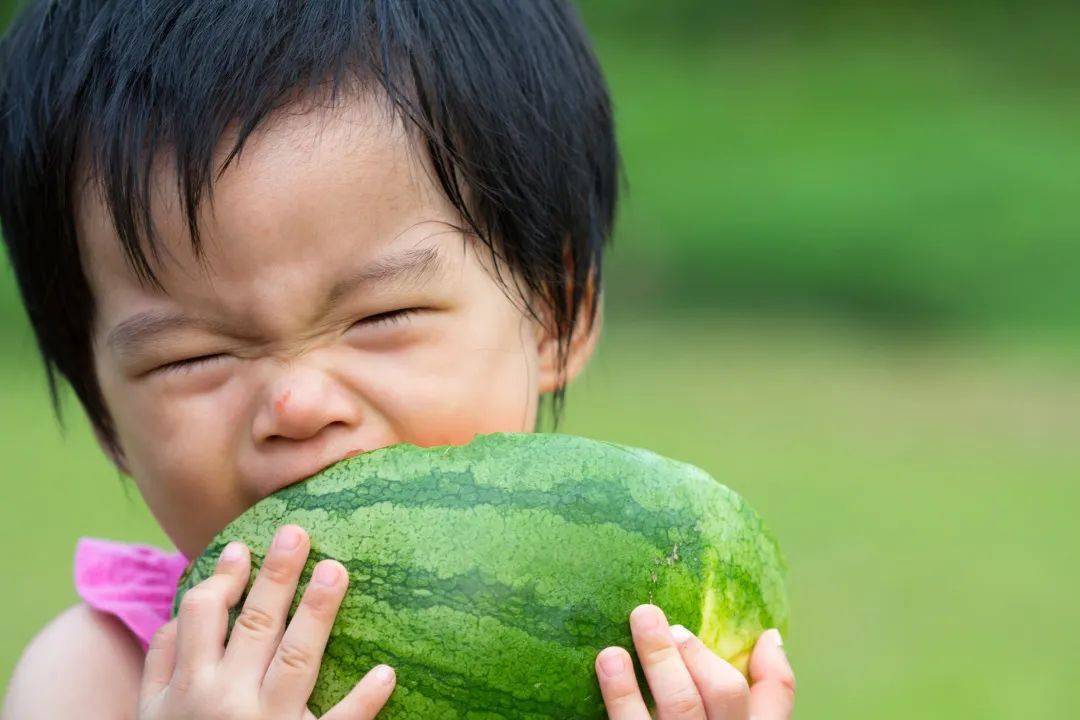 为什么要少给孩子吃西瓜？这个理由出乎你的意料