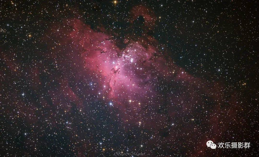 鹰状星云m16 实际上是一个疏散星团和一个弥漫气体星云的复合体,看