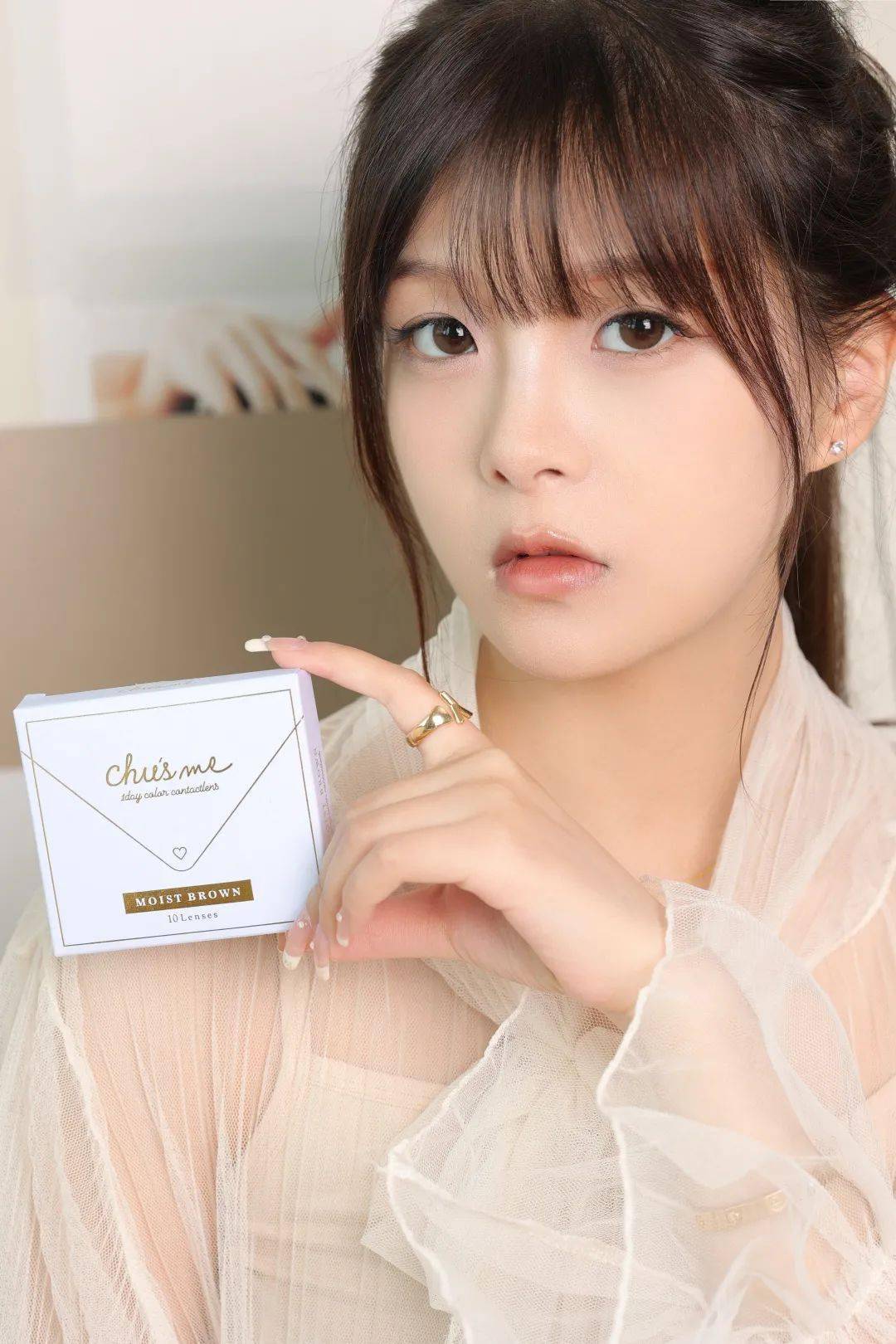 miko一眼相中了经常断货的大爆款——屿麋褐,无辜感爆棚的小高光狗狗