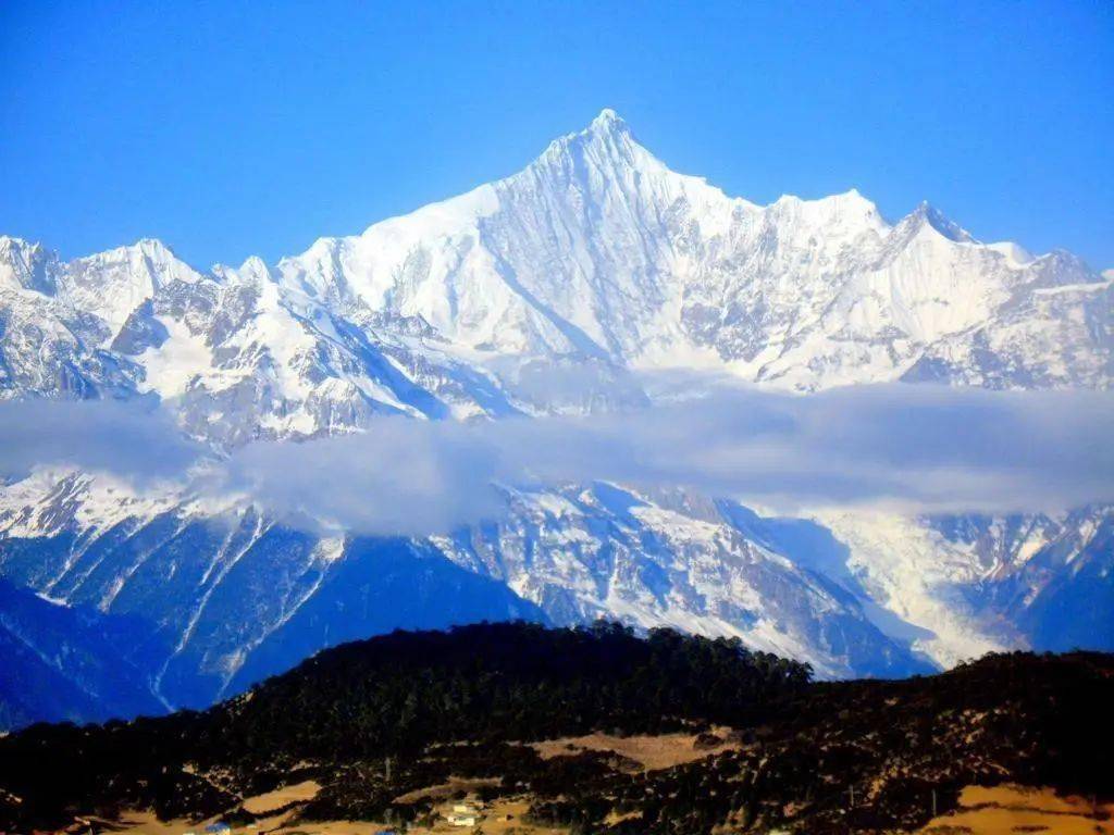 梅里雪山中国最美的山为藏区八大神山之一