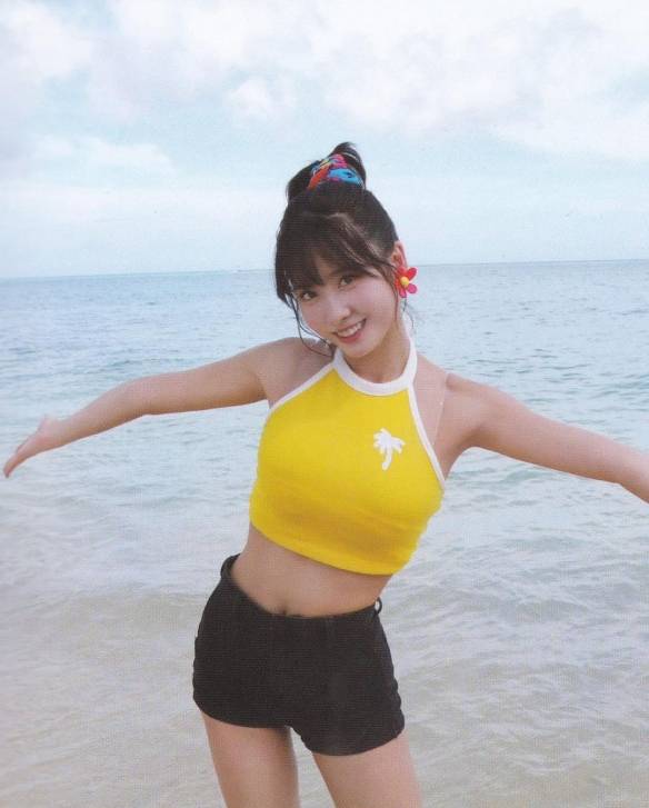 丰满上围令粉丝心动不已平井桃晒私照大秀性感身材