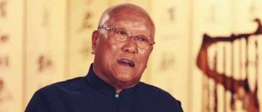 中书协创始人，杨再春行书，这书法水平，是入门还是一流？_功力_审美_高清